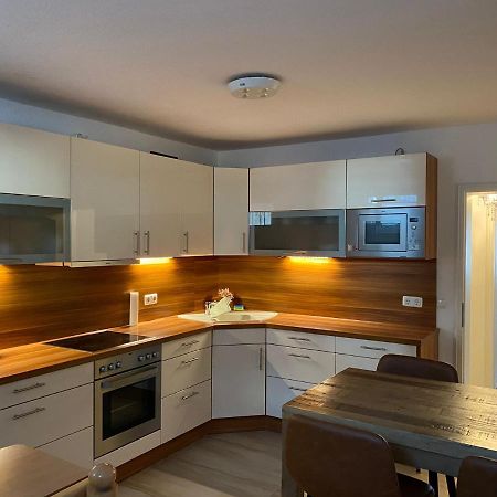 Geraeumige Und Schoene Wohnung Direkt In Der Luebecker Innenstadt Bagian luar foto